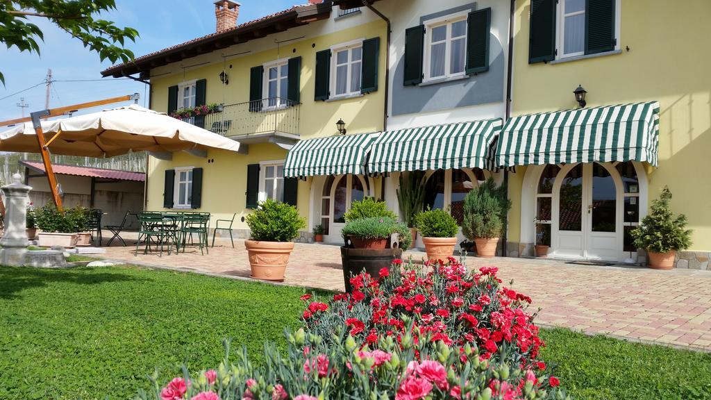 Agriturismo Cascina Rabalot Diano dʼAlba Exteriér fotografie